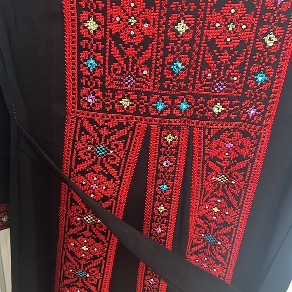 Palestinian thobe embroided tatreez (9-12 years old) - Picture 4 of 5